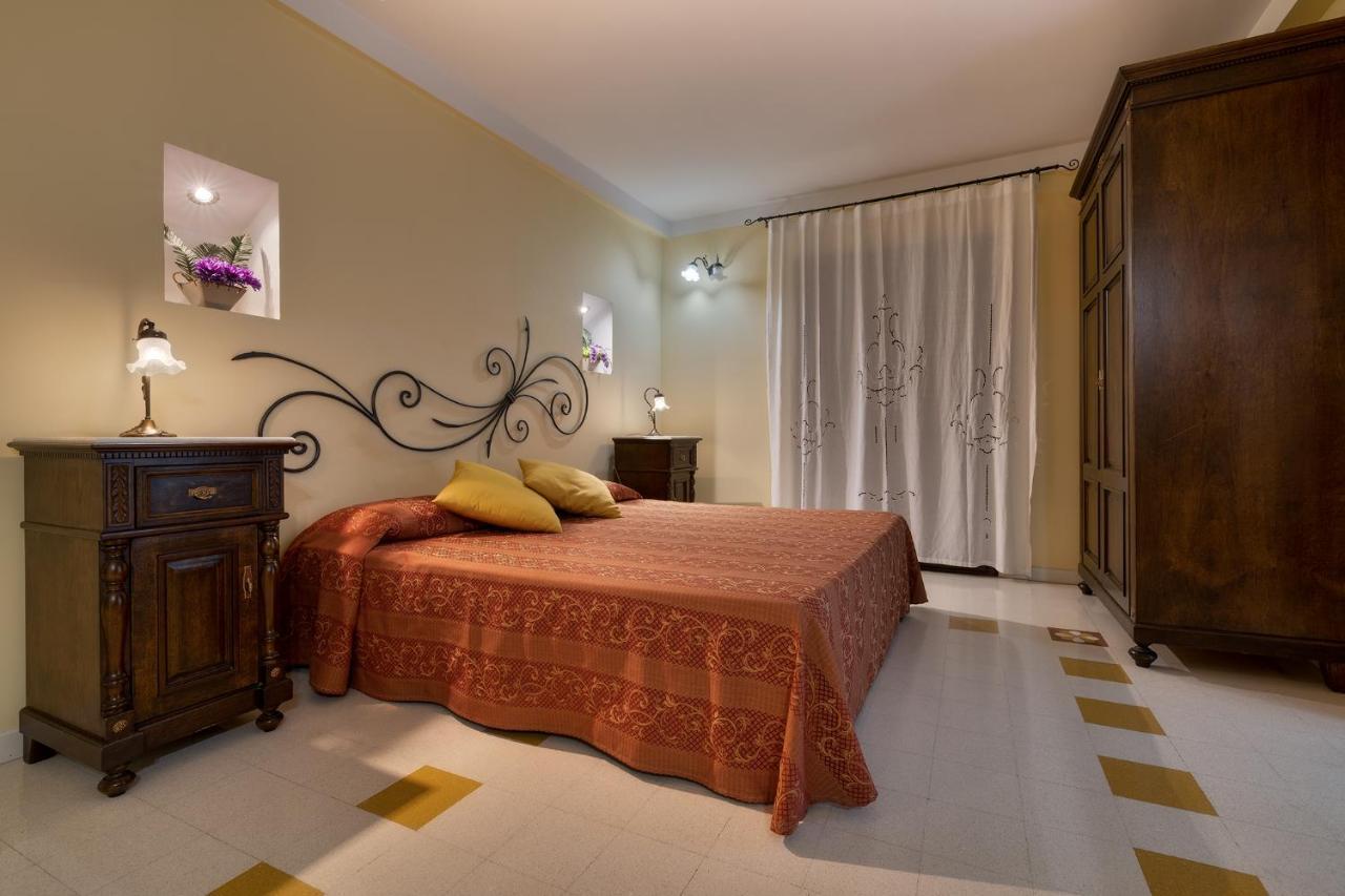 مبيت وإفطار تيراسيني Casa Manzella المظهر الخارجي الصورة