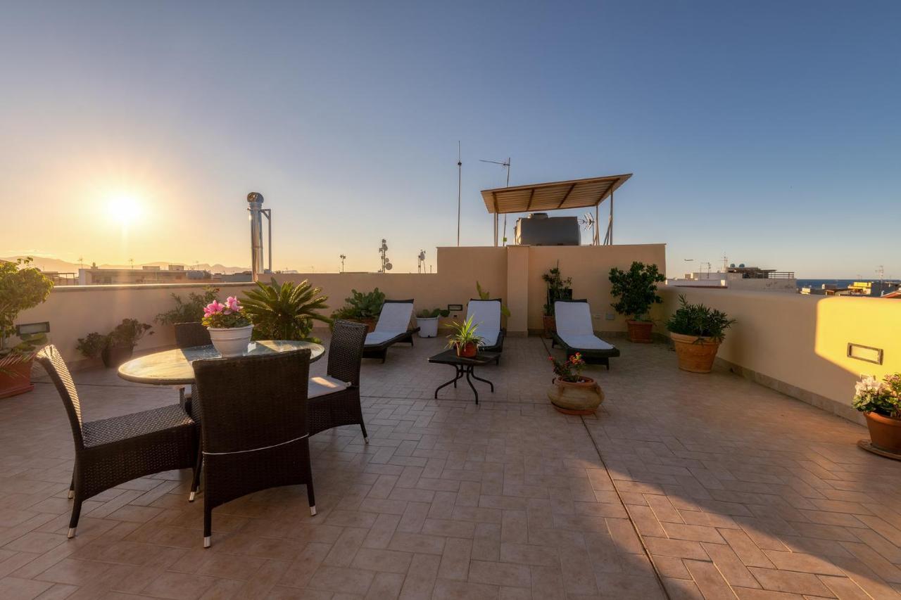 مبيت وإفطار تيراسيني Casa Manzella المظهر الخارجي الصورة