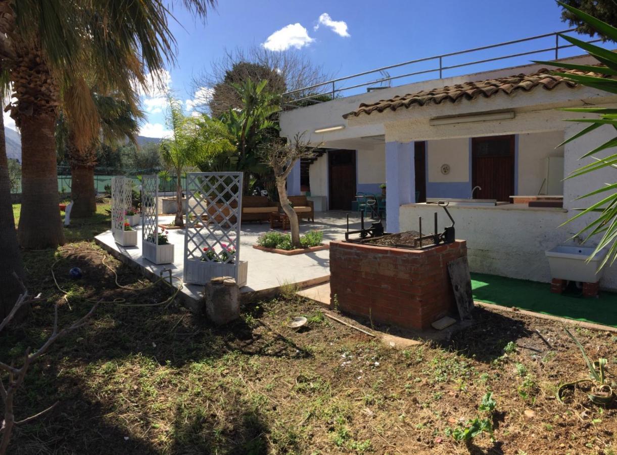 مبيت وإفطار تيراسيني Casa Manzella المظهر الخارجي الصورة